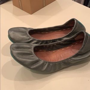 Tieks metallic pewter ballet flats size 7